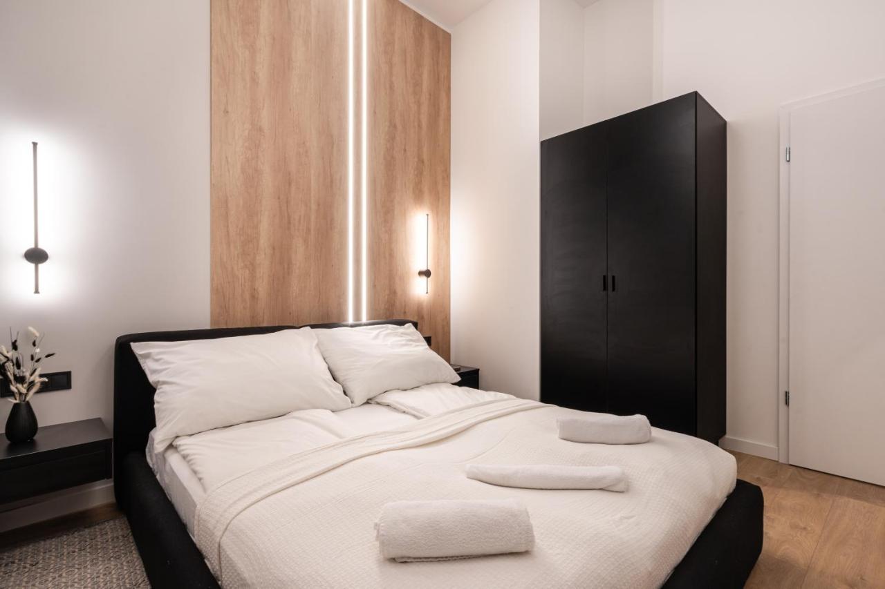 E56 - Grand Boulevard Heritage Residence - Best Location By Bqa Budapeste Exterior foto